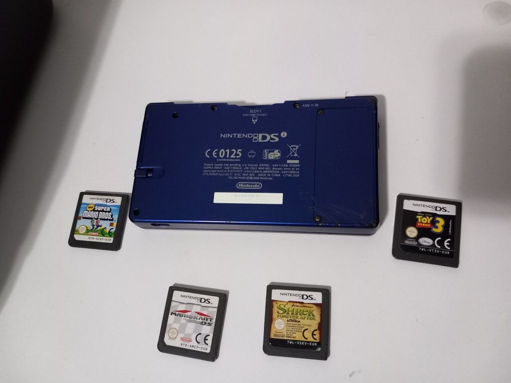 Nintendo Ds com 4 jogos