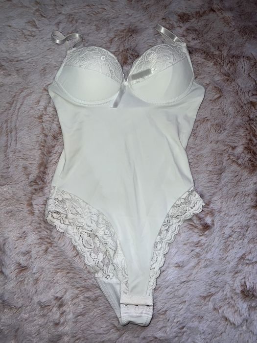 Białe Body. Rozmiar XS/S