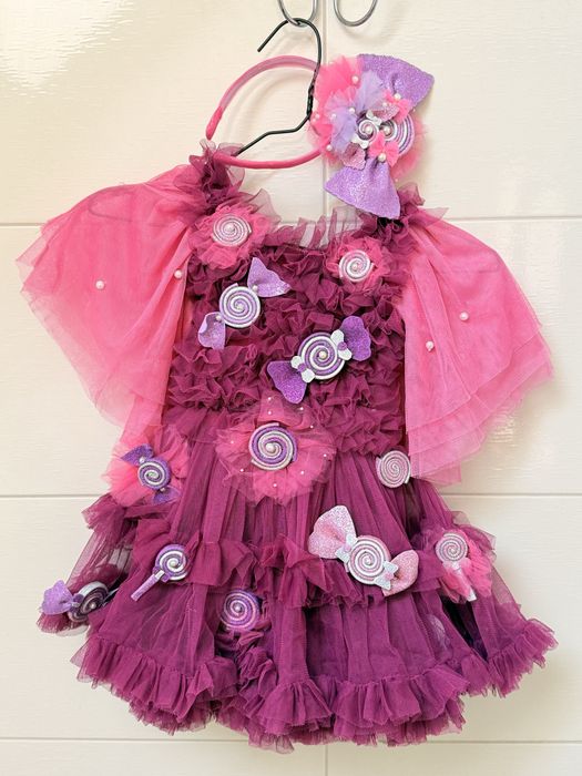 Прокат/оренда суконь костюмів (ялиночка,цукерка,сніжинка/нічка)