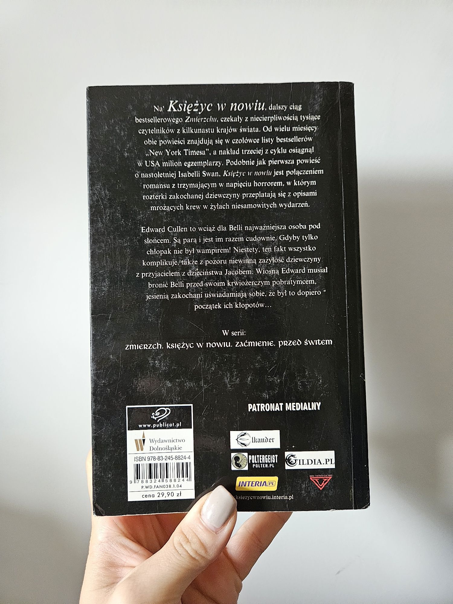 Książka  ,,Księżyc w nowiu" Stephenie Meyer.