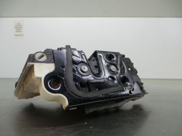 Fechadura / fecho porta trás esquerdo VOLKSWAGEN Golf VII (5G1, BQ1, B