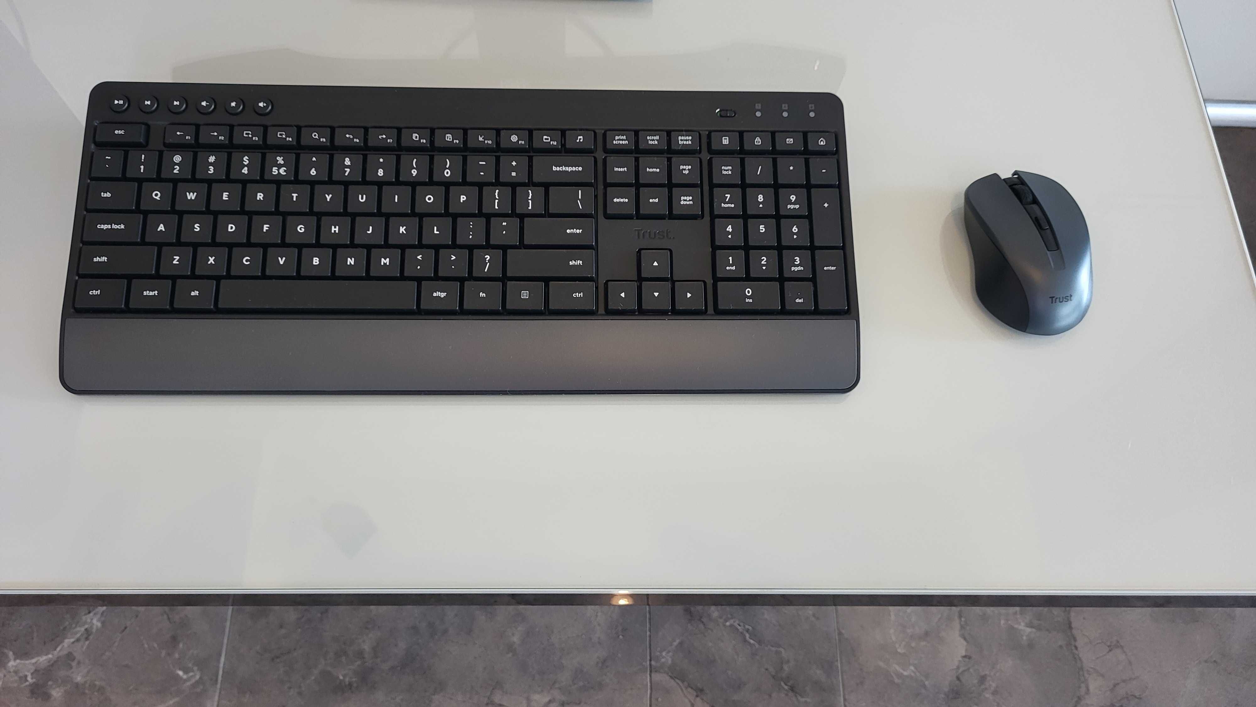 Komputer Intel Core i5 do internetu, gier, prac szkolnych i biurowych