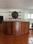 Bar para casa em muito bom estado