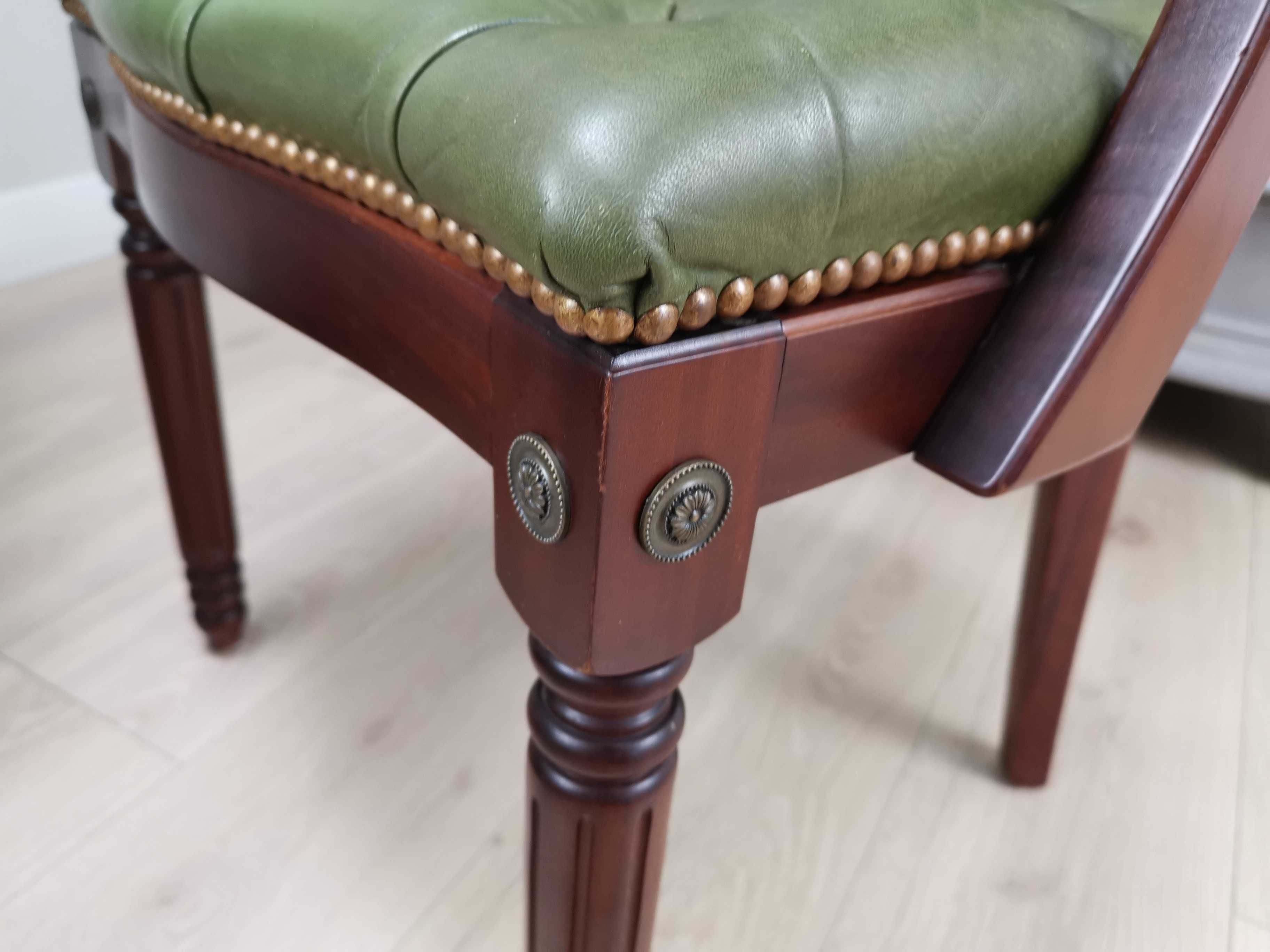 Mahoniowy Fotelik  chesterfield skóra 750/2025