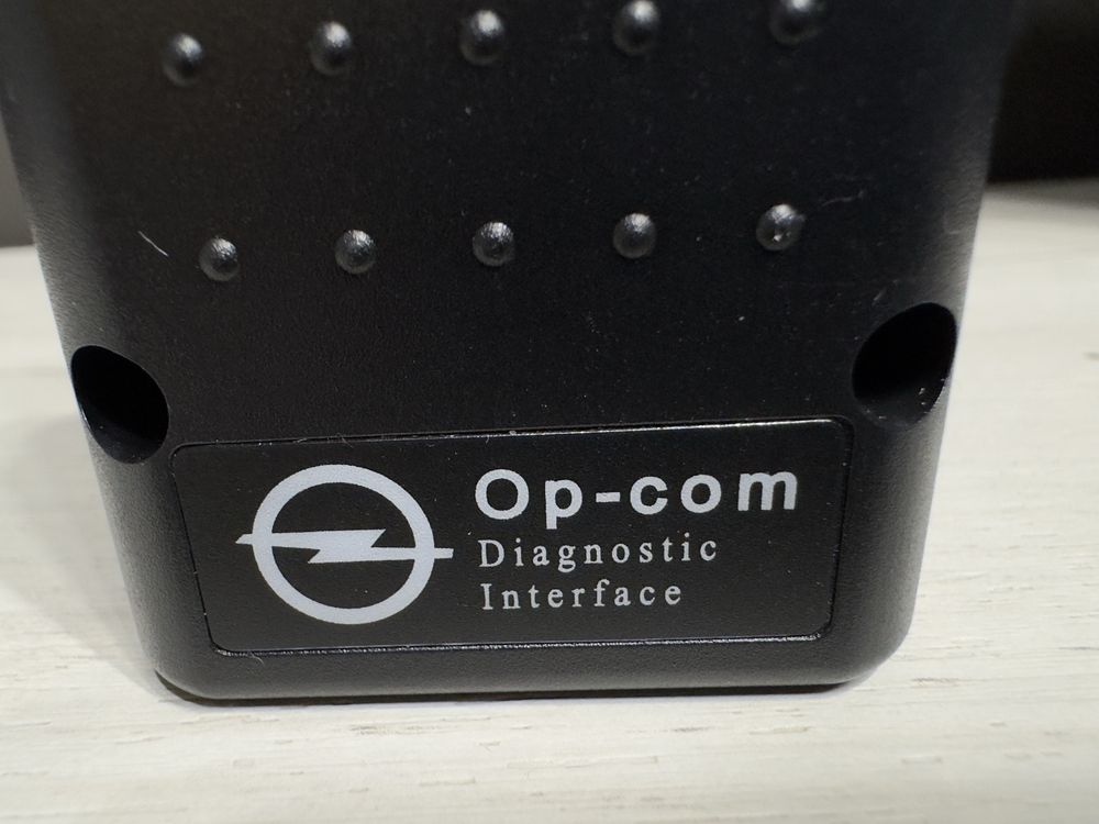 Діагностичний пристрій для авто Op-Com 1.99
