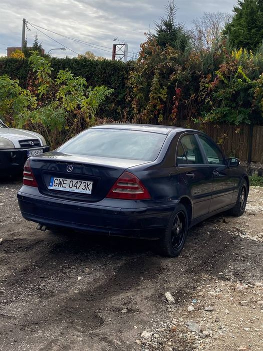 Mercedes-Benz C-Klasa W203 2.2 CDI ALUFELGI Święta Otwarte