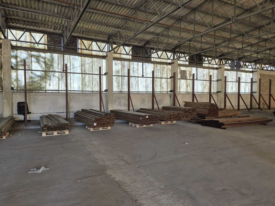 Magazyn do wynajęcia 2400 m2, Plac utwardzony - 3000 m2 w Loecknitz