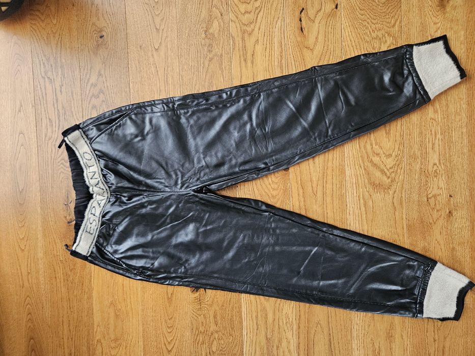 Ocieplana z Eco skóry spodnie esperanto