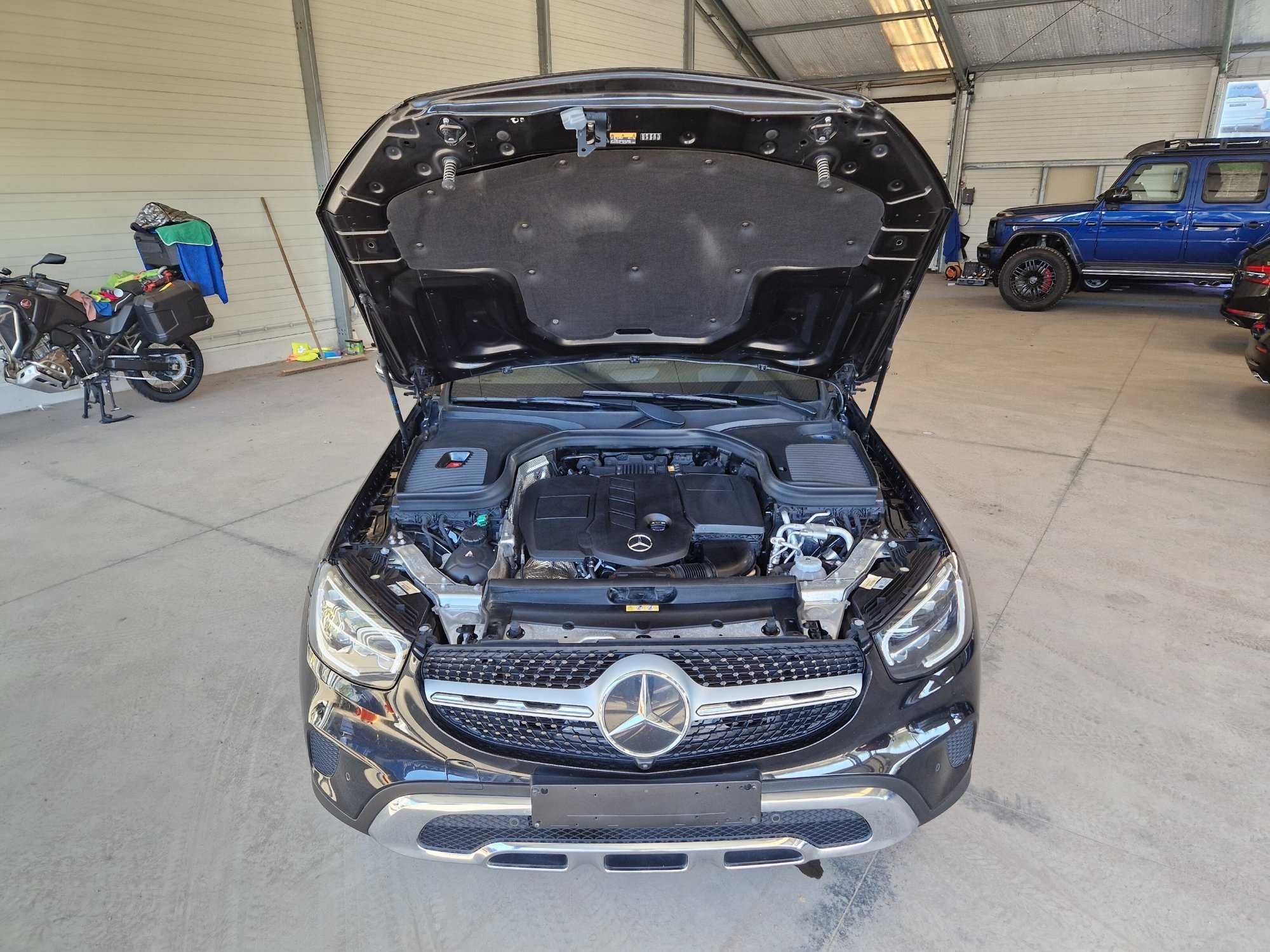 GLC300de Coupé hibrido