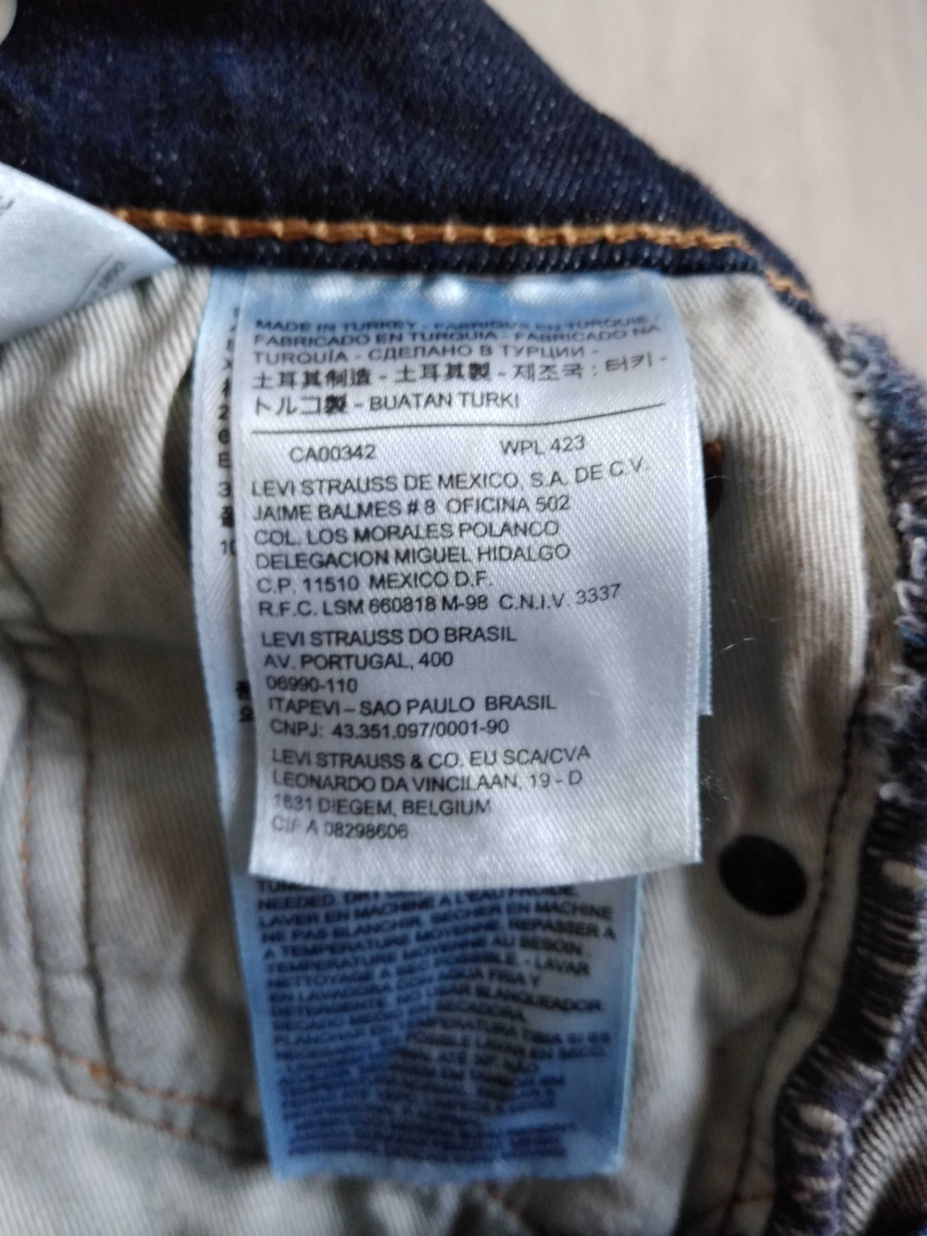 Jeansy Levi's 519 W28 L32