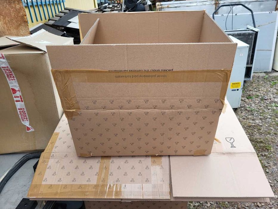 Kartony do przeprowadzki 60x40x60 cm Duże Mocne z uchwytem Użyte 1 raz