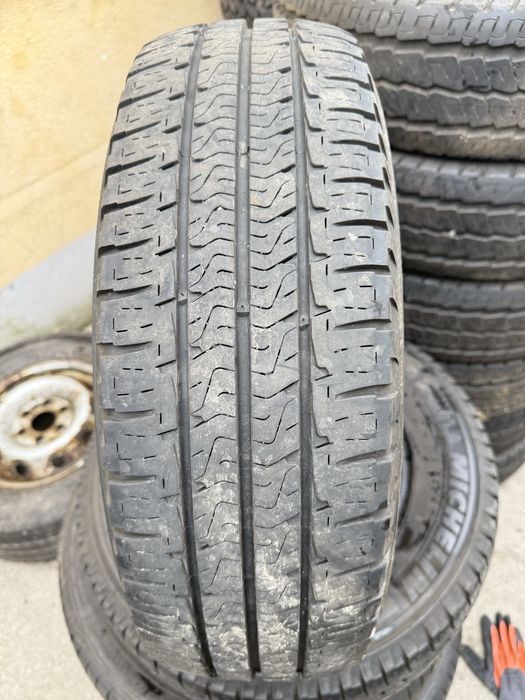 2xMichelin 215 70r15c., 2020 7.4mm