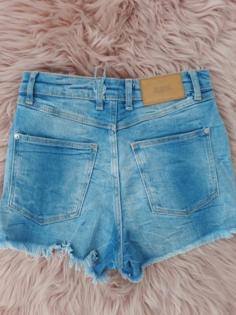 Spodnie damskie krótkie spodenki jeans jeansowe szorty dżinsowe Zara