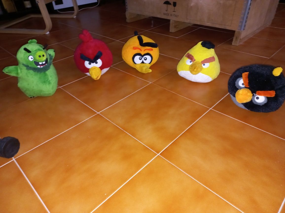 Peluches Angry Birds - vários tamanhos