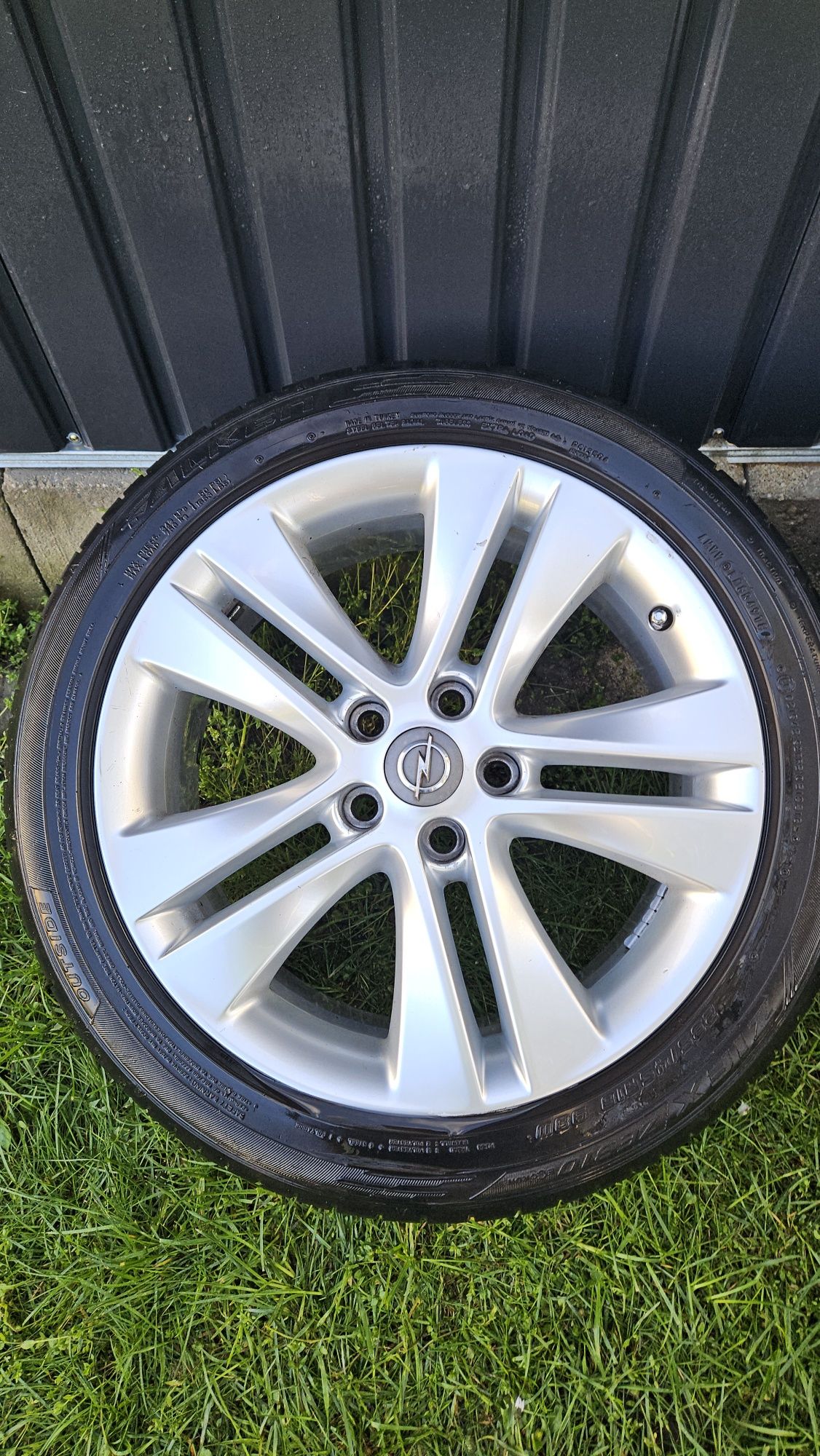 Koła R18 Opel Zafira Insignia 5x115 lato Falken Zeekr 235/45r18