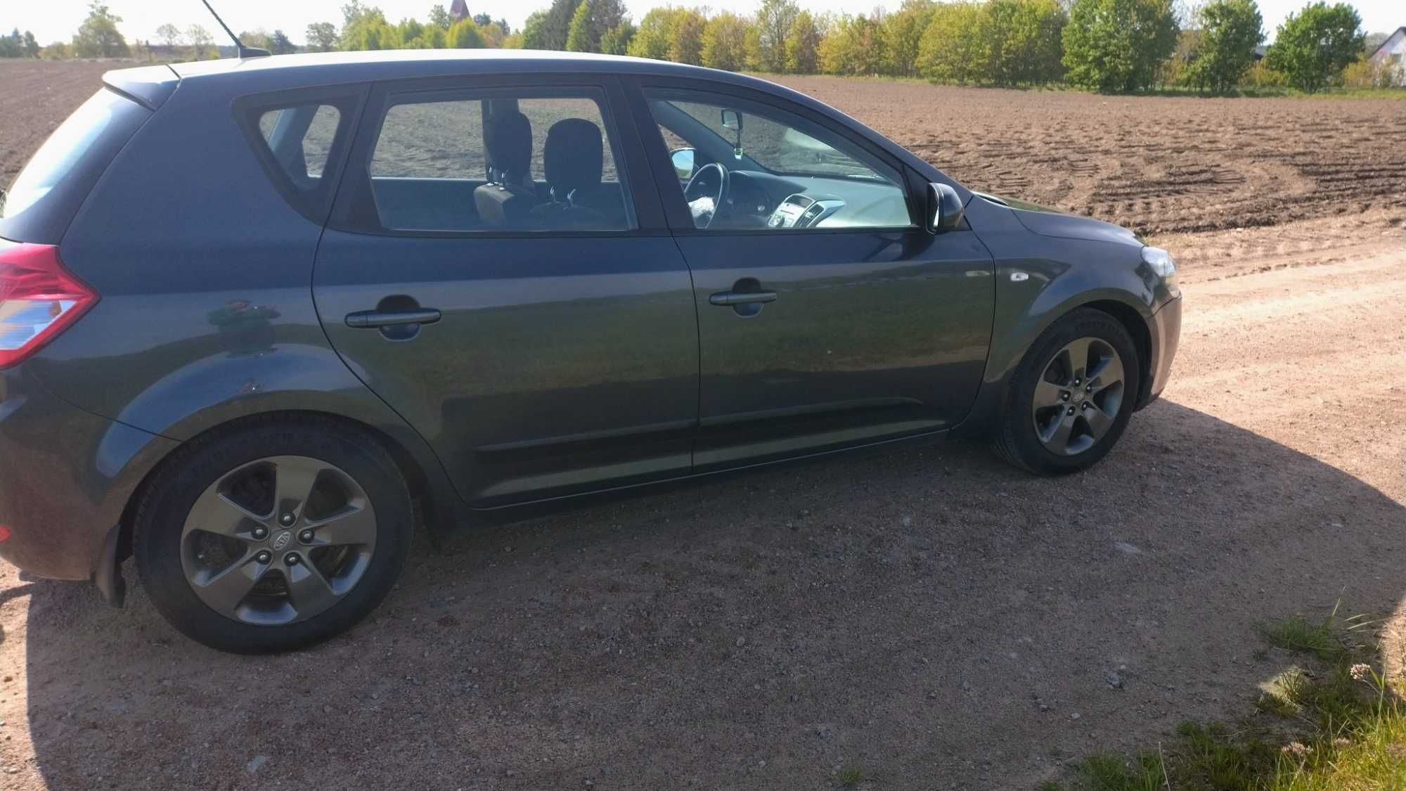 Kia Ceed 1.6 CRDI zadbana 2012r