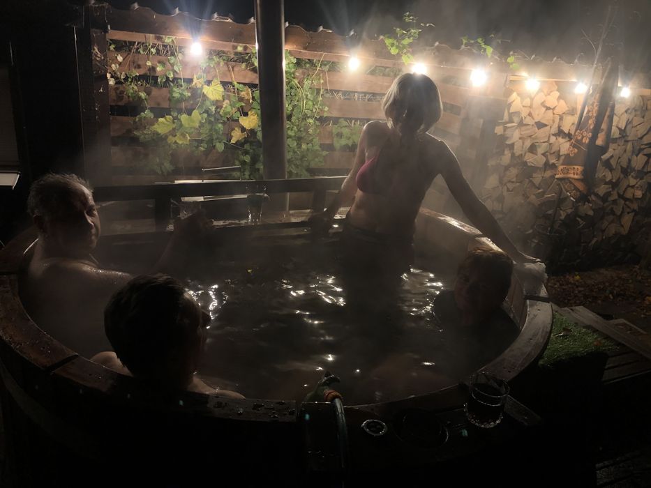 Klimatyczny Dom nad jeziorem Nocleg 3 metry od linii brzegowej Jacuzzi