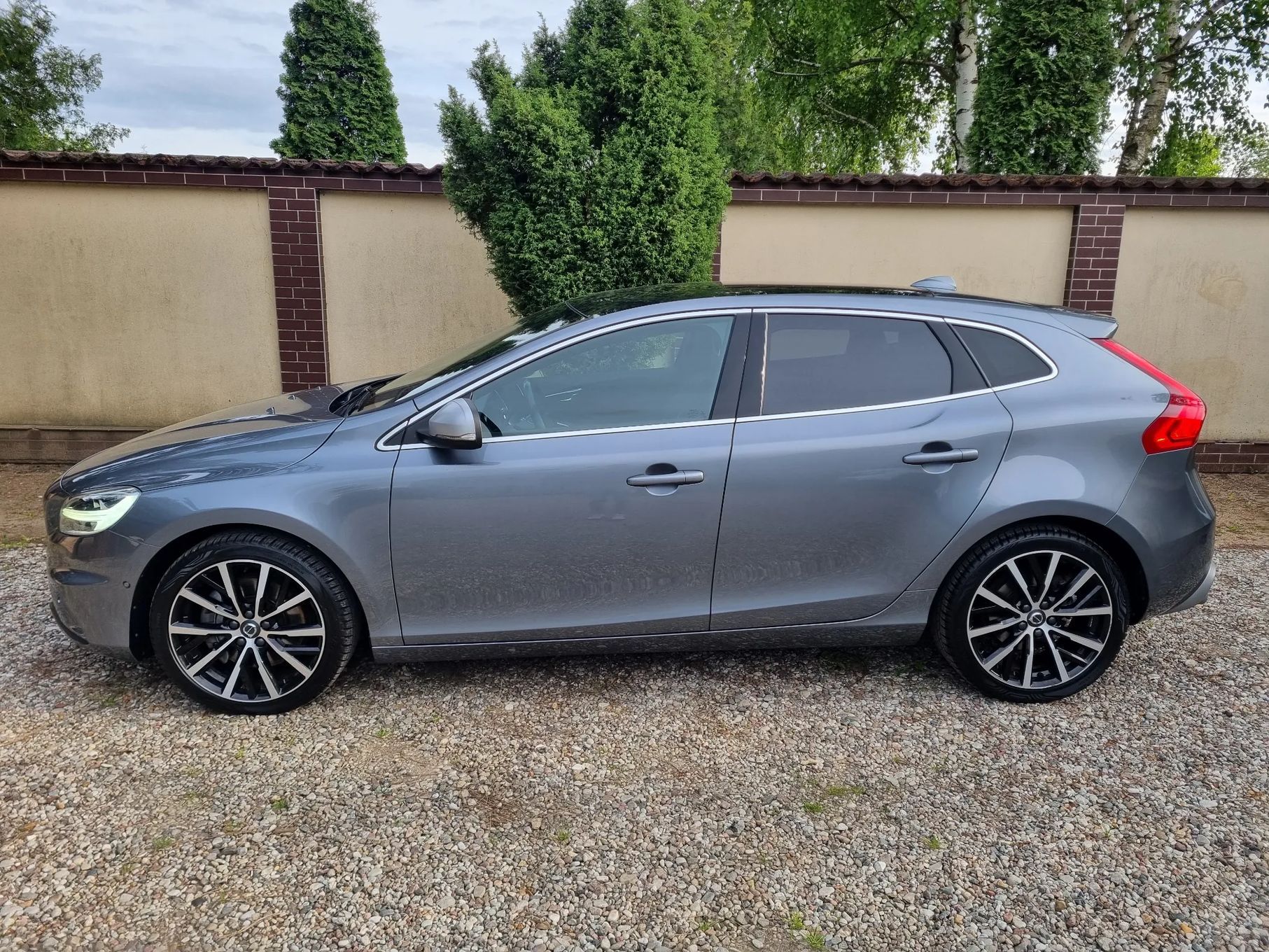 Volvo V40 D3 150KM R-Design 18" panorama kamera hak