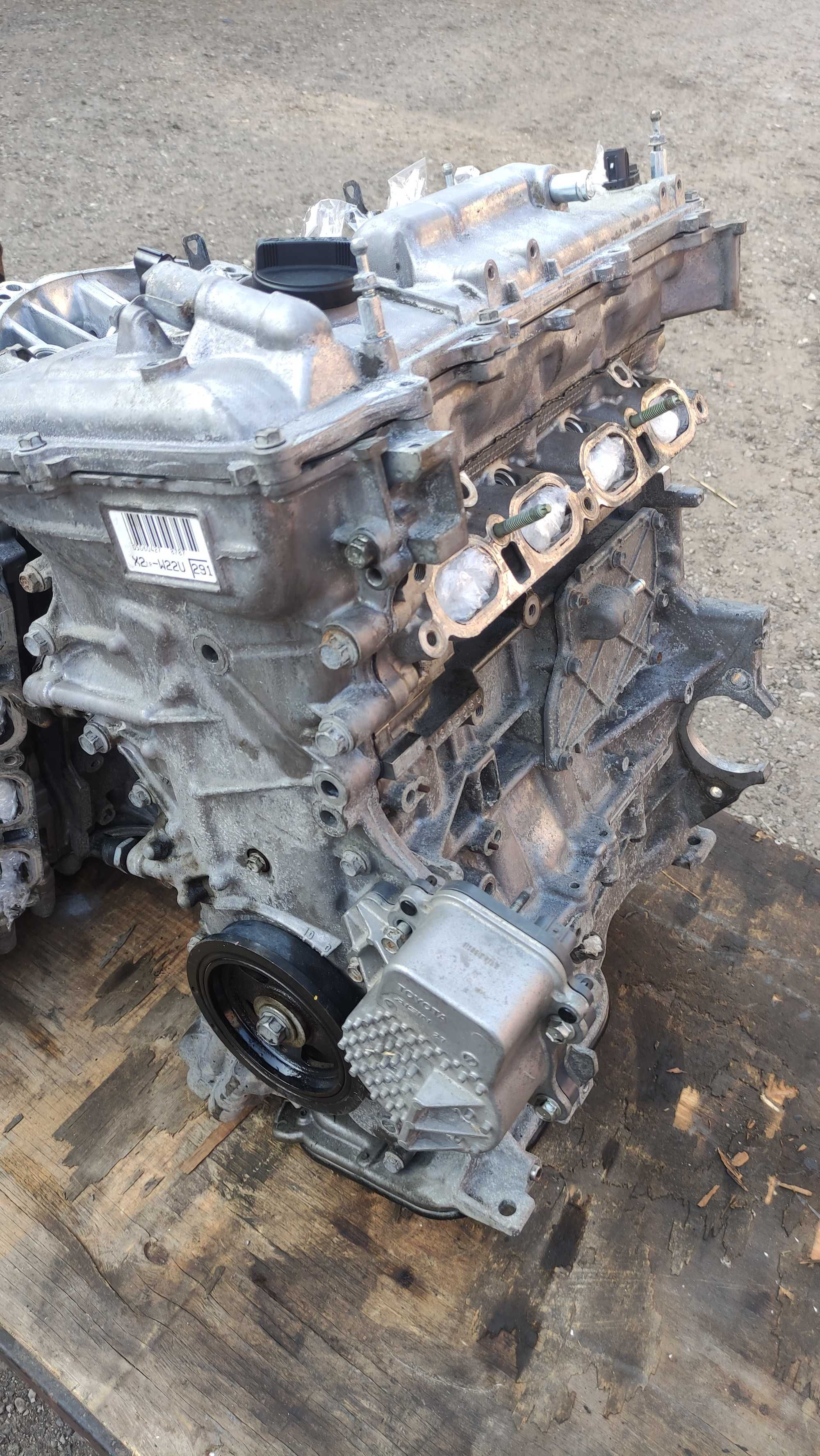Silnik 1.8 h 2zr hybrid 2 zr Toyota Lexus x2zr Prius III Plus Auris Ct