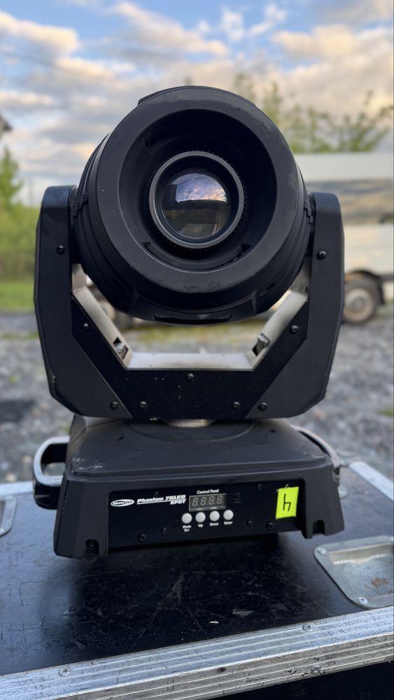 Продам голови Showtec Phantom LED Spot (4 шт.) + Кейси