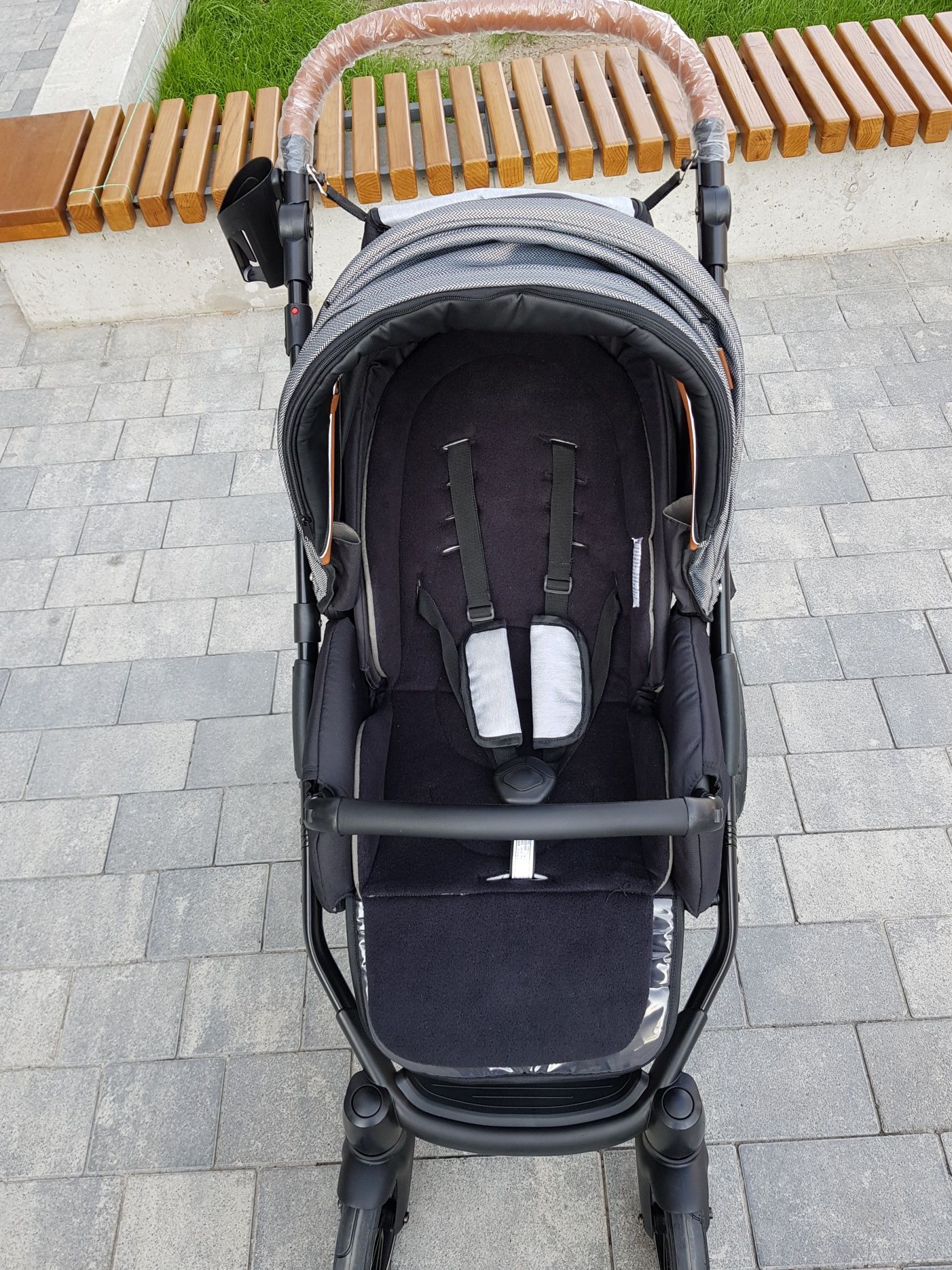 Нова прогулянкова коляска XQ BabyActive, Poland