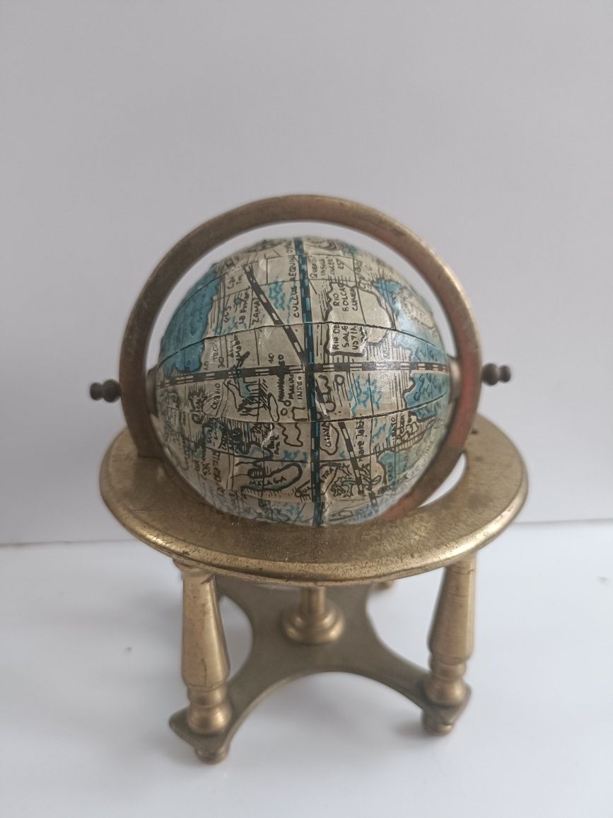 Mały dekoracyjny Globus