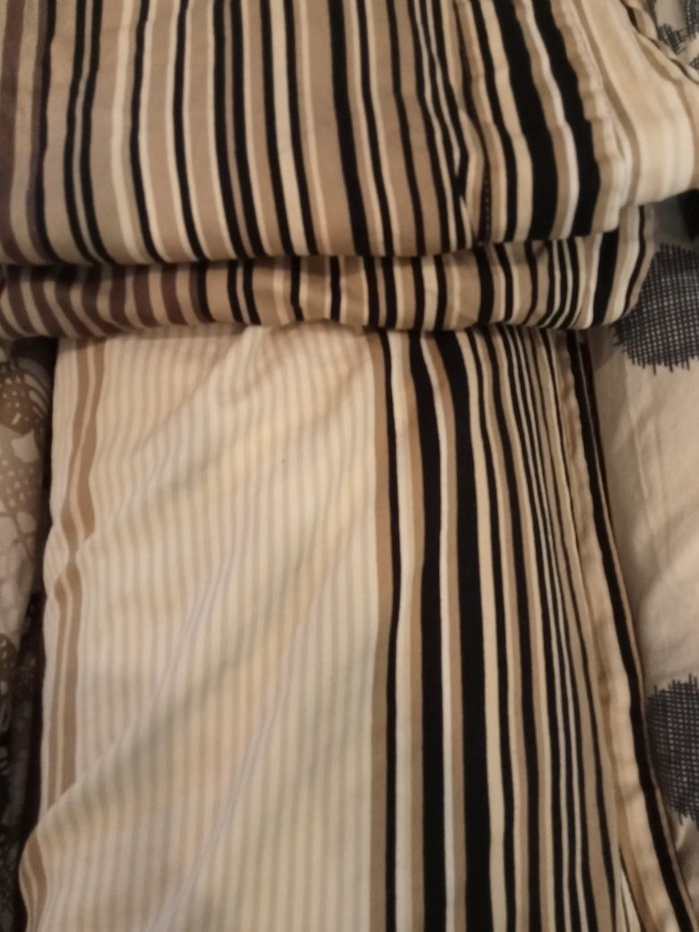 Trzy komplety bawełnianej pościeli 200x200 Ikea