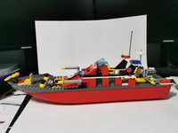 Sprzedam lego 7906 - FIRE BOAT łódź strażacka z silnikiem