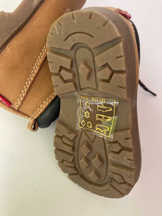 Botas Hipo Rino Baby - Tamanho 20    NOVO