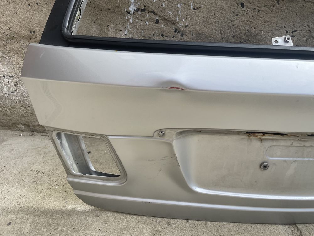 Кришка багажника BMW E46