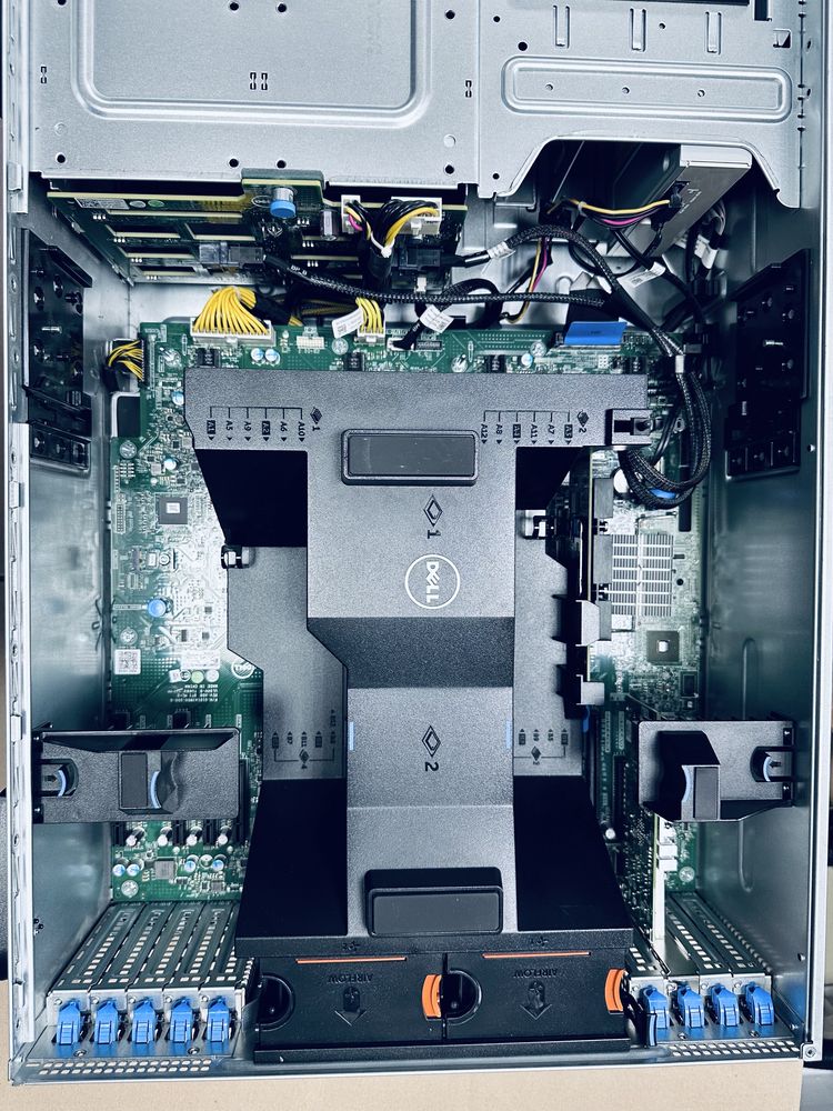 Сервер DELL Poweredge T630 8LFF