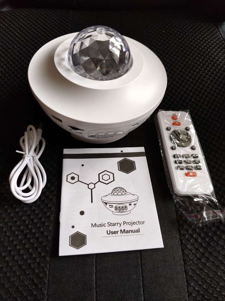 Mega biała lampka nocna projektor gwiazd bluetooth + pilot i kabel USB