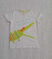 T-shirt Endo rozmiar 122-128
Długość 48,5 cm
Szerokość pod pachami 35