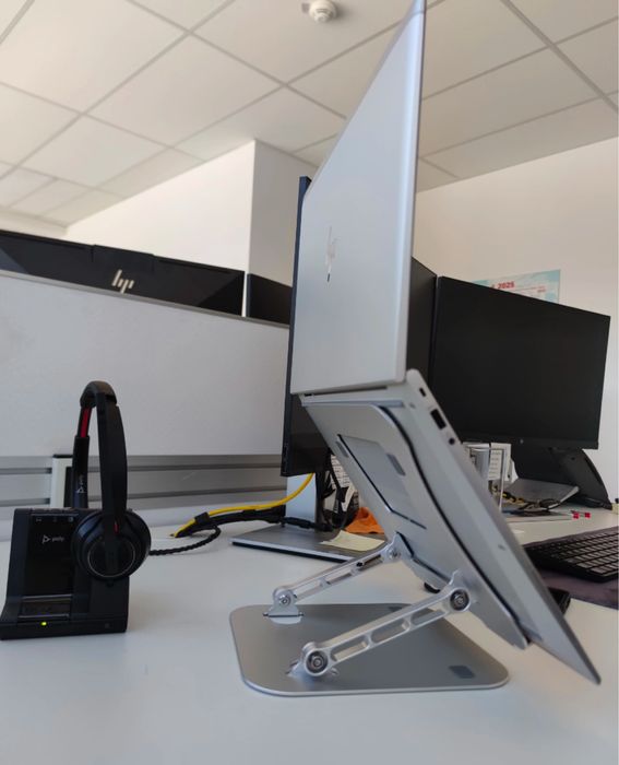 Підставка для ноута планшета