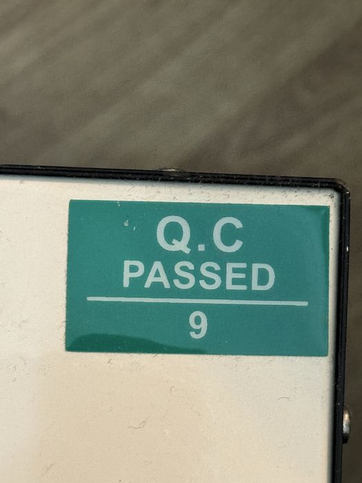 Стабилизатор  напряжения logic power