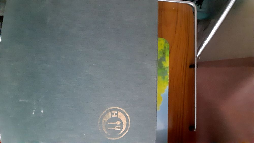 Набор столовых принадлежностей