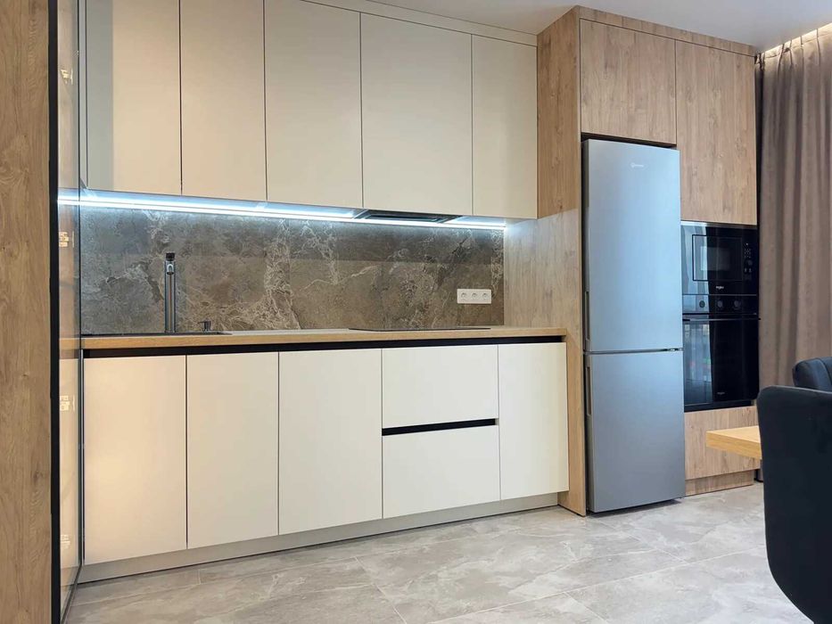 Затишна однокімнатна, укомплектована всім необхідним