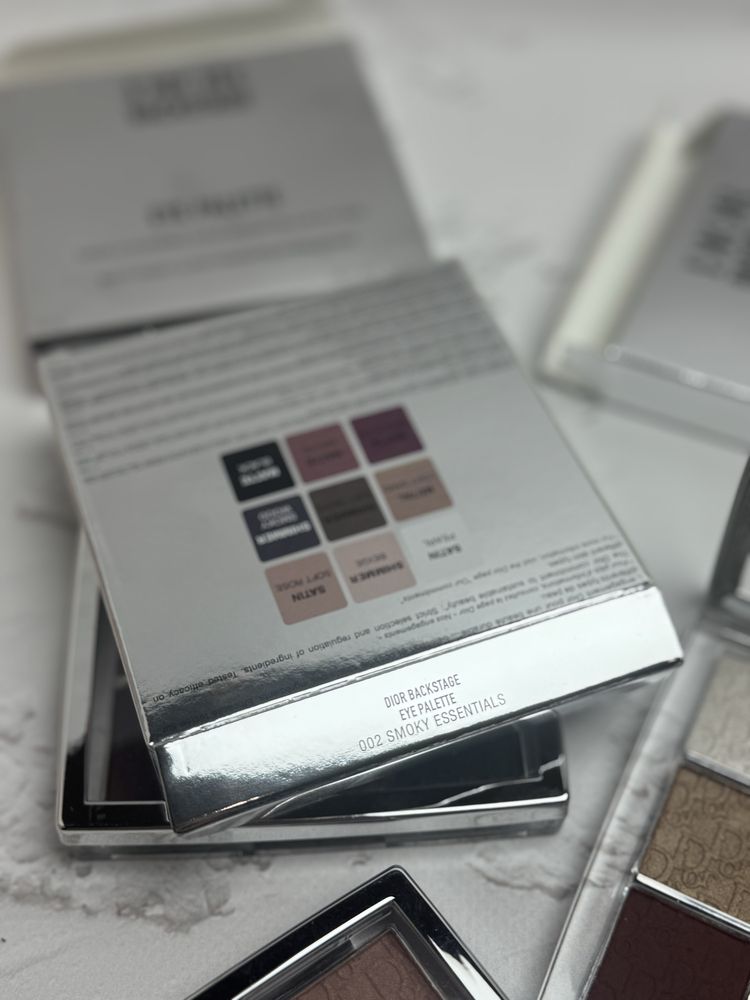 Тіні для повік Dior 002 Smoke Essentials