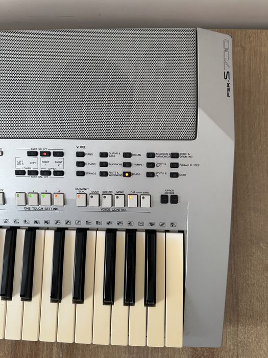 Yamaha PSR S-700 S700 синтезатор