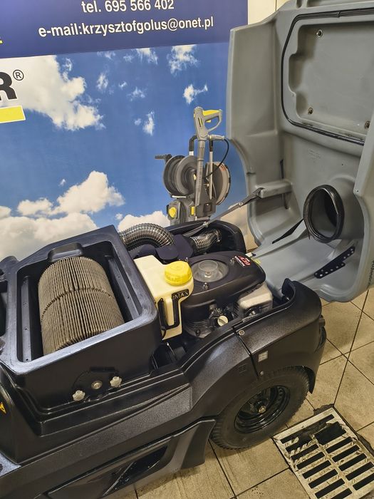 Zamiatarka karcher KM 90/60 R. 2019 r