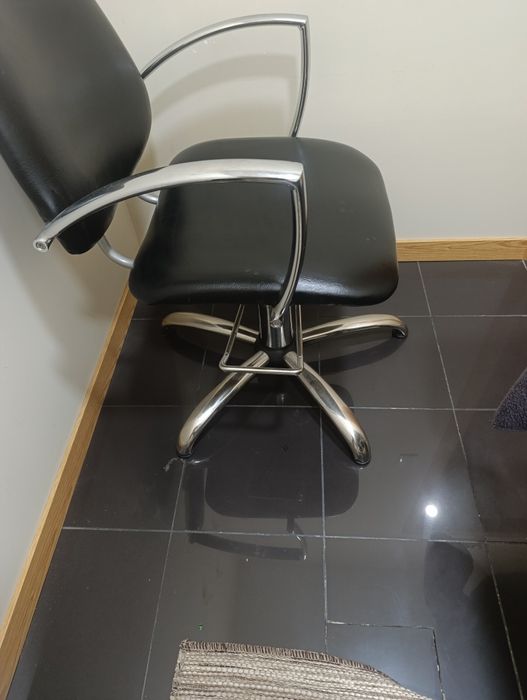 Vendo cadeira de cabeleireiro