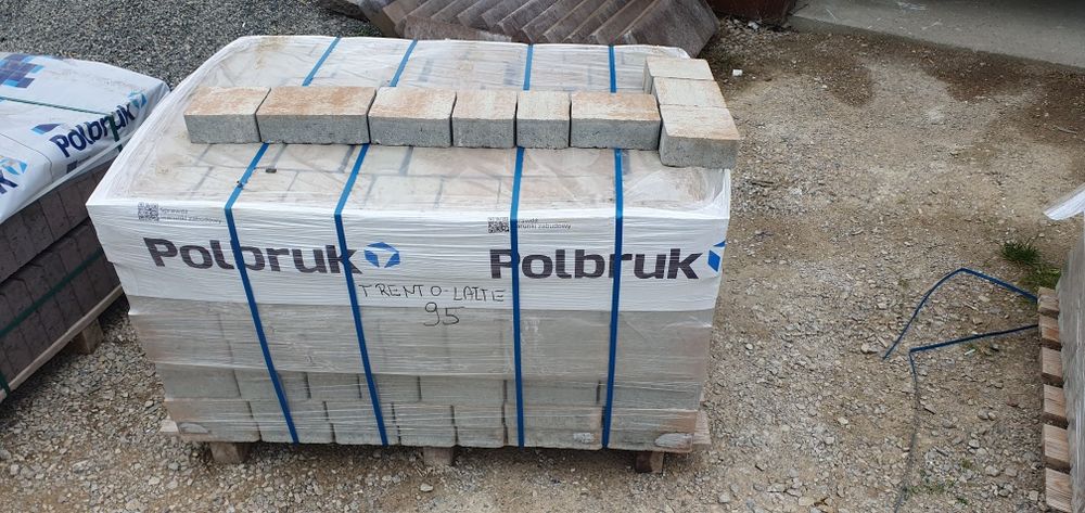 Kostka polbruk trento latte
