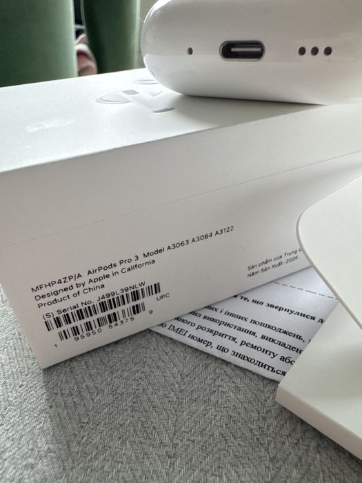 Наушники Apple Air Pods Pro 3 на гарантии как новые