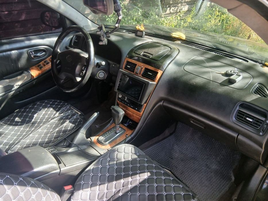 Nissan maxima a33