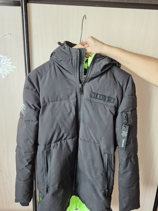курточка фірми diesel