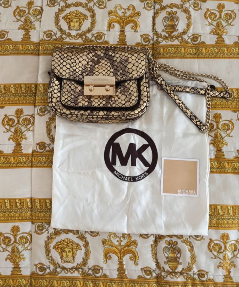 Michael Kors Mala Metallic Gold em Couro