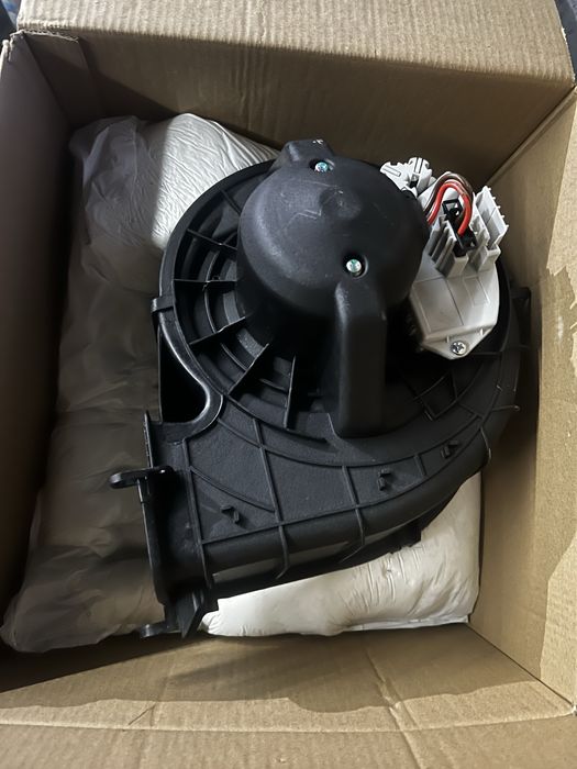 Моторчик пічки бмв х5е70