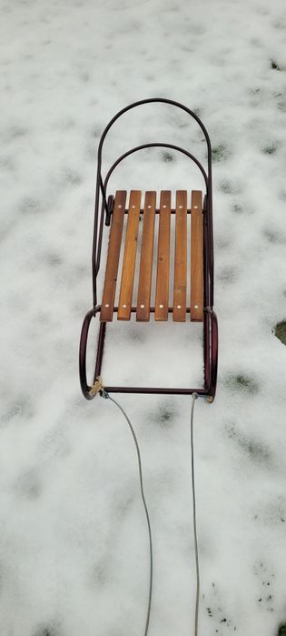 Сані  дитячі в дуже гарному стані