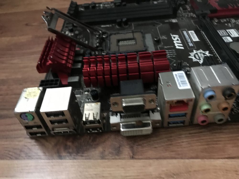 НЕ працююча  материнська плата MSI Z87 Gaming