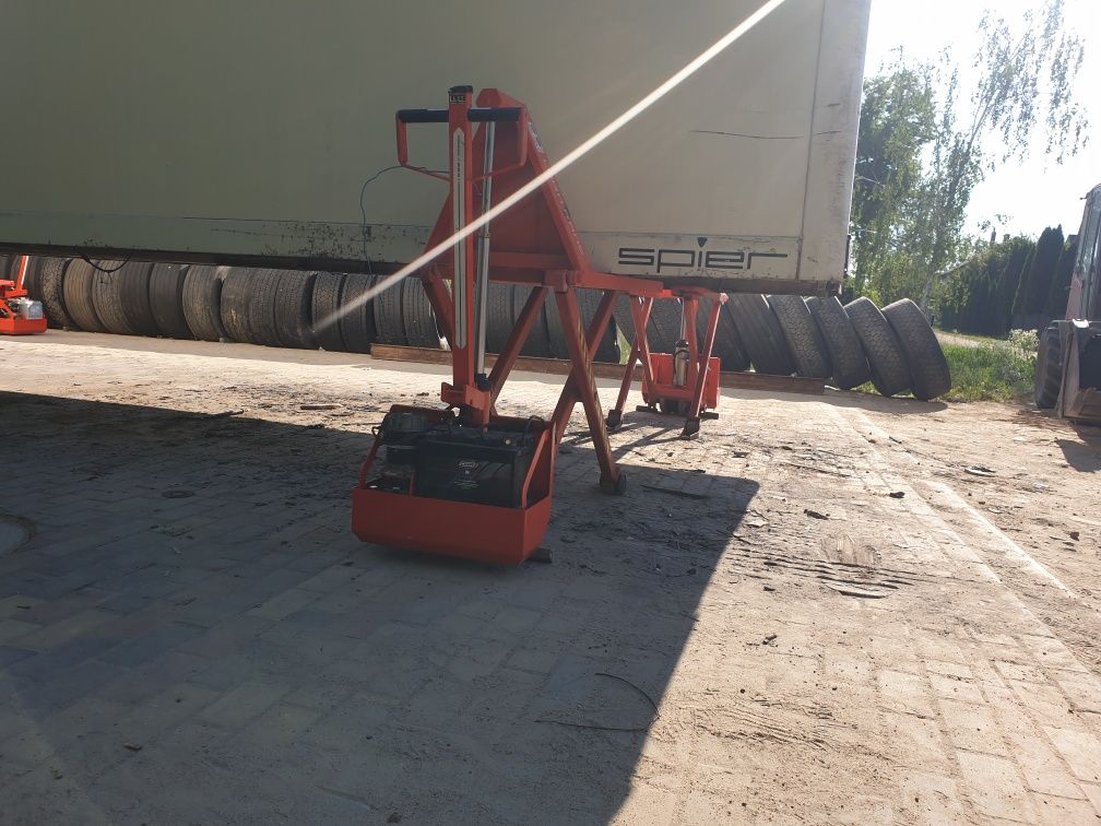Paleciak wózek  elektryczny nozycowy